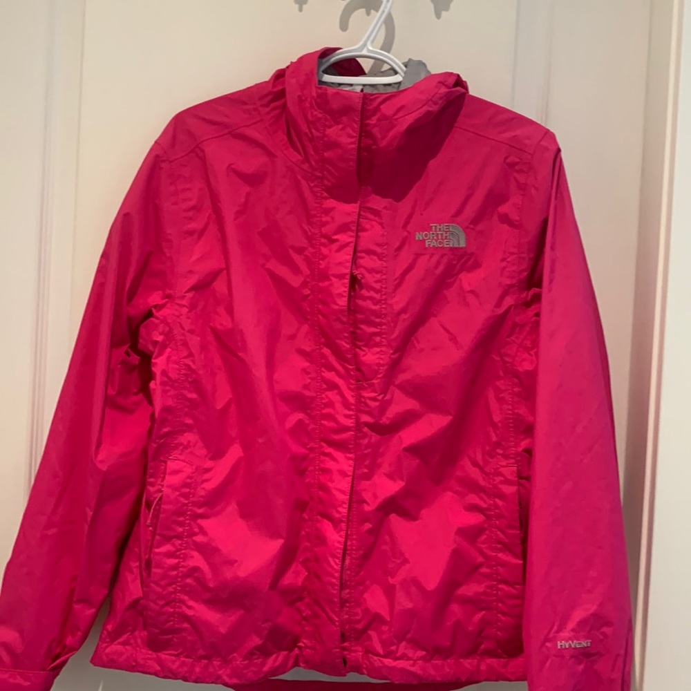 Women’s Northface jacket.